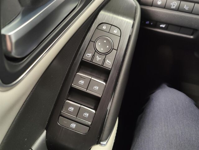 NISSAN Qashqai 2022 MHEV 158 Xtronic 2WD Tekna  * ACC / Navi / P-kamera / Lämmitettävät Ratti ja Tuulilasi *