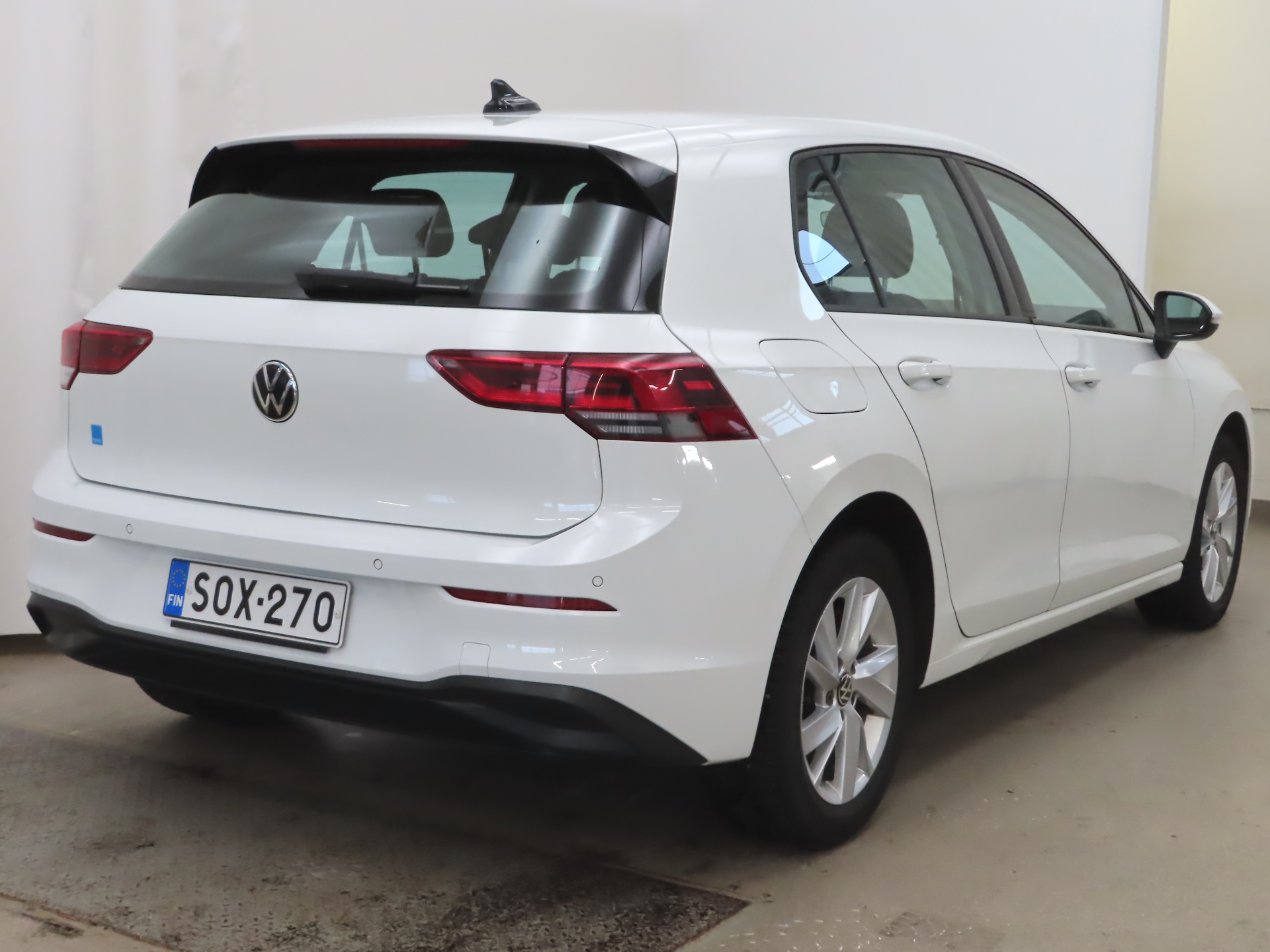 Volkswagen Golf Comfort 1,0 TSI 81 kW 2022, kuva 4/12