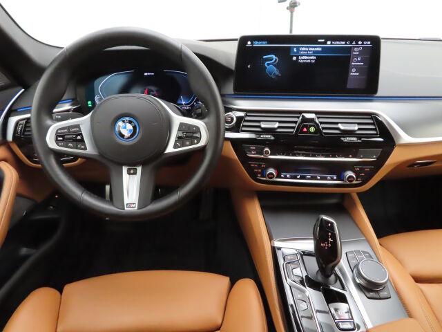 BMW 530 2022 G31 Touring 530e xDrive A Charged Edition M Sport Plug-in Hybrid