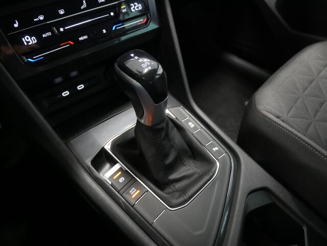 VOLKSWAGEN Tiguan 2023 Comfort 1,5 TSI 110 kW DSG-automaatti