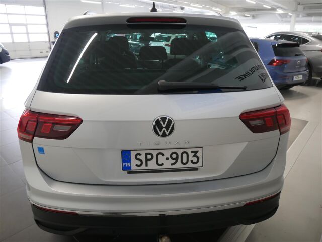 VOLKSWAGEN Tiguan 2023 Comfort 1,5 TSI 110 kW DSG-automaatti