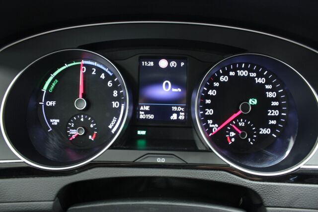 VOLKSWAGEN Passat 2020 Variant GTE Plug-In Hybrid 160 kW DSG-automaatti