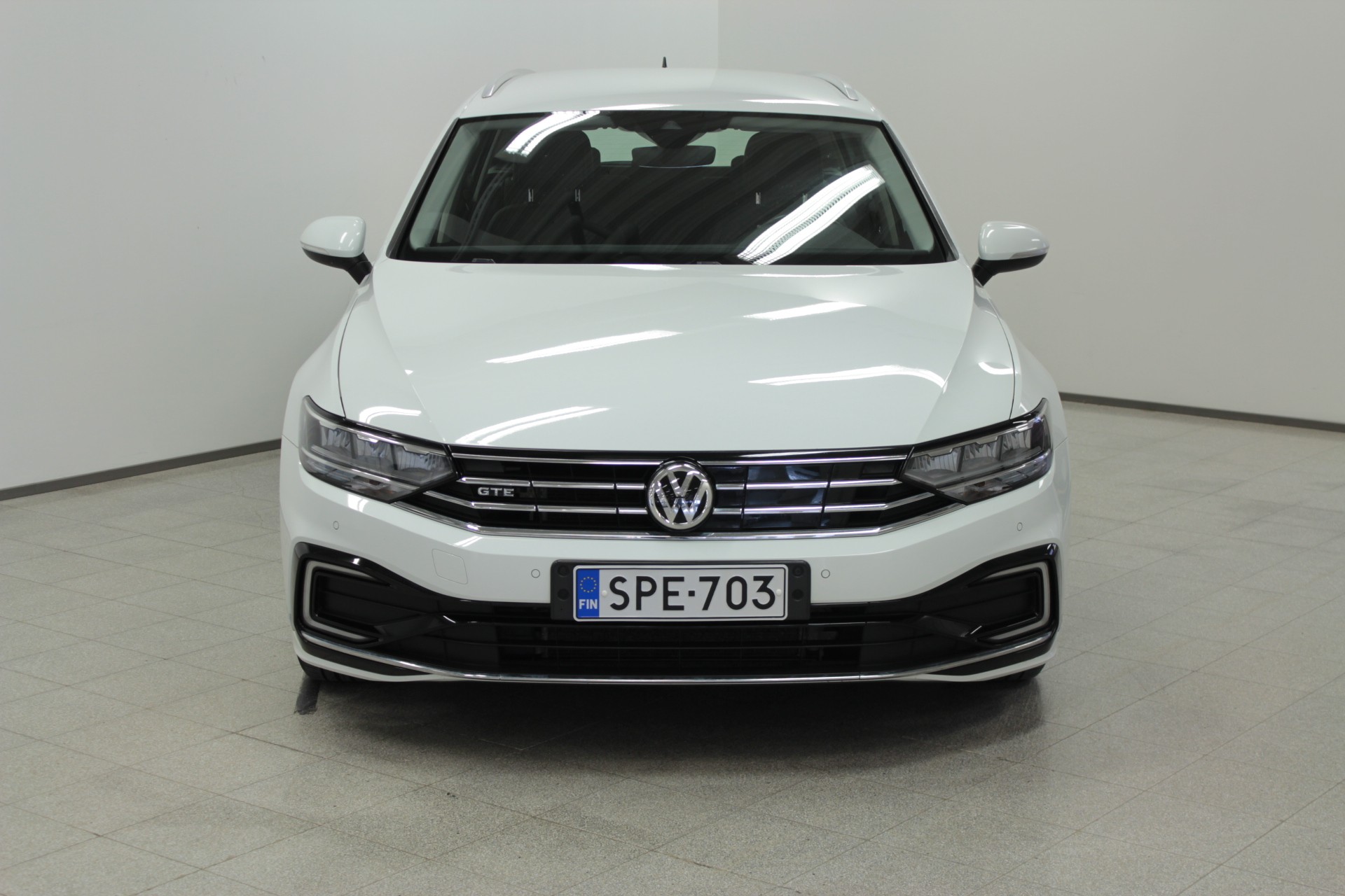 Volkswagen Passat 2020, kuva 2/26