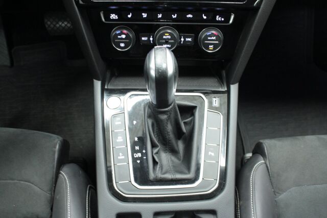 VOLKSWAGEN Passat 2020 Variant GTE Plug-In Hybrid 160 kW DSG-automaatti