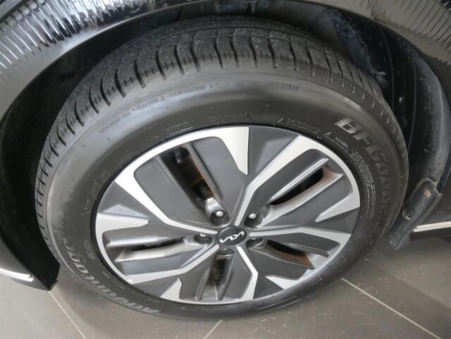 KIA EV6 2023 AWD 77kWh 325hv Comfort, 1-omisteinen suomiauto, takuu! Hieno yksilö!