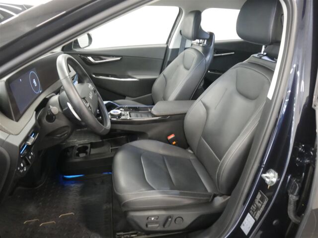 KIA EV6 2023 AWD 77kWh 325hv Comfort, 1-omisteinen suomiauto, takuu! Hieno yksilö!