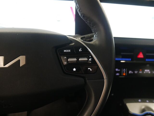 KIA EV6 2023 AWD 77kWh 325hv Comfort, 1-omisteinen suomiauto, takuu! Hieno yksilö!