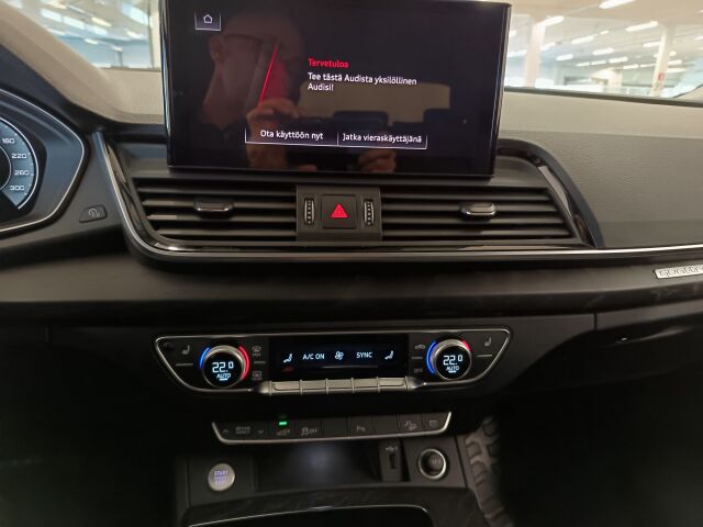 AUDI Q5 2023 Progress Plus 50 TFSI e 220 kW quattro S tronic**MAKIA KO KARAMELLI**