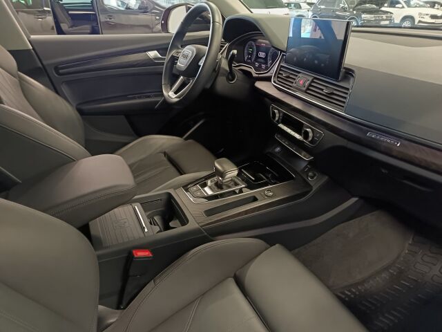 AUDI Q5 2023 Progress Plus 50 TFSI e 220 kW quattro S tronic**MAKIA KO KARAMELLI**