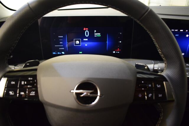 Opel Astra 2023 5-ov Innovation Plus 180 A PHEV* ESITTELYAUTO ,SIS 2X RENKAAT*