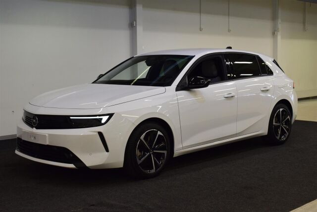 Opel Astra 2023 5-ov Innovation Plus 180 A PHEV* ESITTELYAUTO ,SIS 2X RENKAAT*