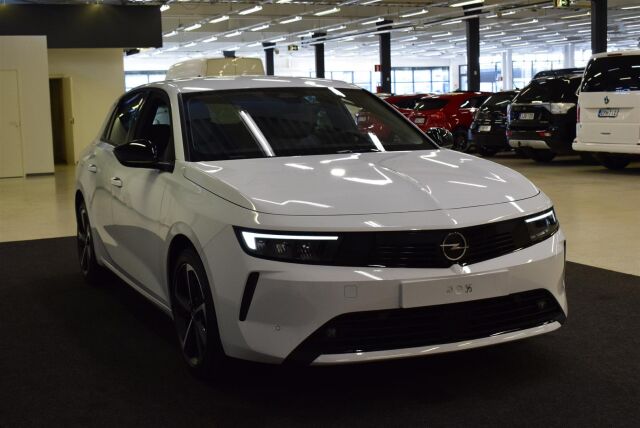 Opel Astra 2023 5-ov Innovation Plus 180 A PHEV* ESITTELYAUTO ,SIS 2X RENKAAT*