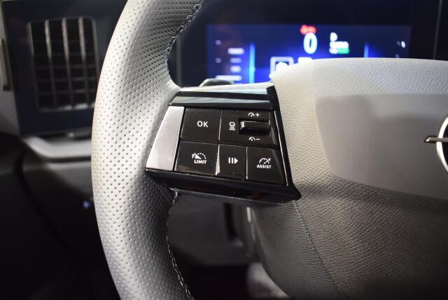 Opel Astra 2023 5-ov Innovation Plus 180 A PHEV* ESITTELYAUTO ,SIS 2X RENKAAT*