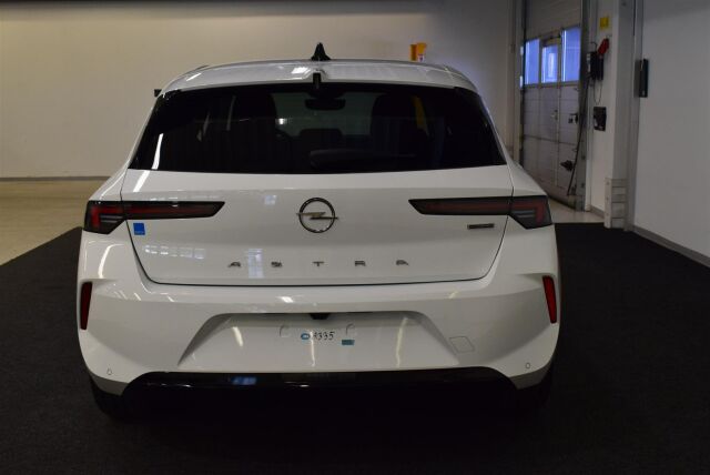 Opel Astra 2023 5-ov Innovation Plus 180 A PHEV* ESITTELYAUTO ,SIS 2X RENKAAT*
