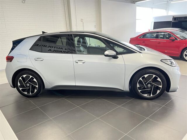 VOLKSWAGEN ID.3 2023 Pro  Business Max 150 kW, akku 58 kWh, 1-omisteinen, huippu varusteilla! Vähän ajettu HUIPPU YKSILÖ!