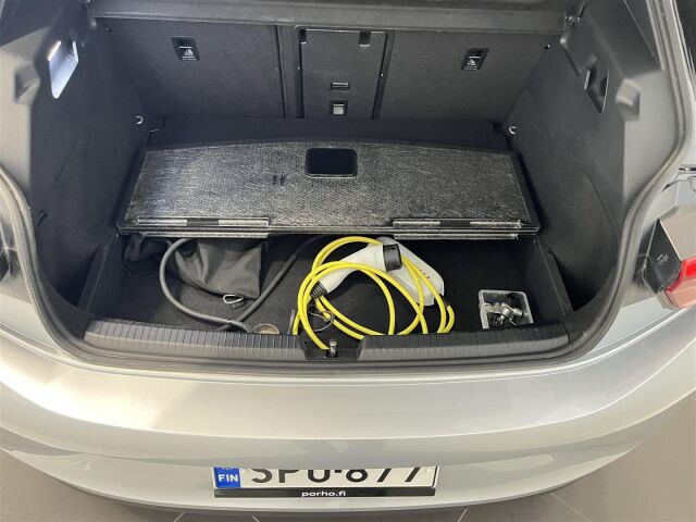 VOLKSWAGEN ID.3 2023 Pro  Business Max 150 kW, akku 58 kWh, 1-omisteinen, huippu varusteilla! Vähän ajettu HUIPPU YKSILÖ!