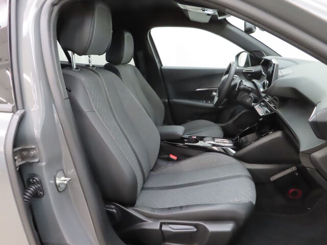 Peugeot 2008 2023 Allure Launch Edition PureTech 130 EAT8-automaatti