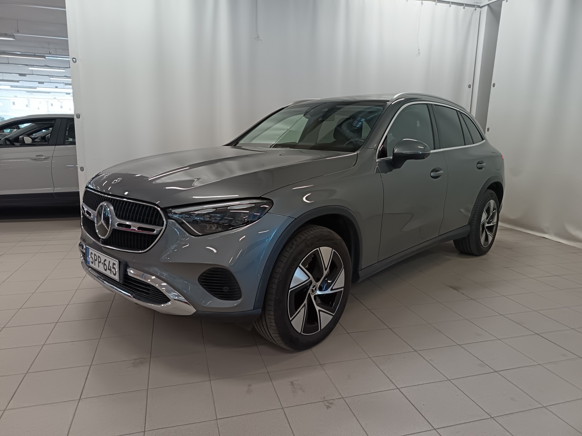 Mercedes-Benz GLC 300 e 4MATIC A 2023, kuva 3/23