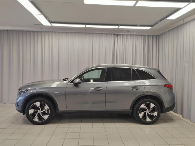 MERCEDES-BENZ GLC 2023 300 e 4MATIC A