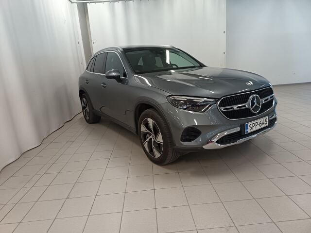 MERCEDES-BENZ GLC 2023 300 e 4MATIC A