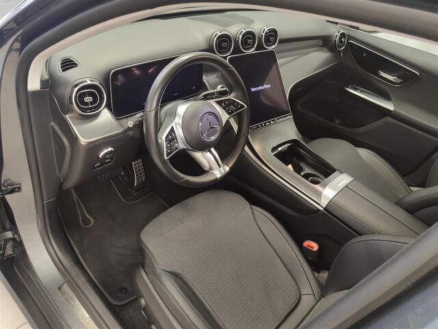 MERCEDES-BENZ GLC 2023 300 e 4MATIC A
