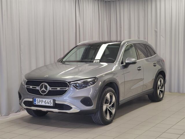 MERCEDES-BENZ GLC 2023 300 e 4MATIC A