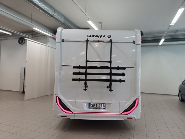 FORD Sunlight 2024 T680/T447T Matkailuauto (SA) 3ov **UPEA MATKAKOTI AUTOMAATTIVAIHTEISTOLLA JA VÄHILLÄ KILOMETREILLÄ!