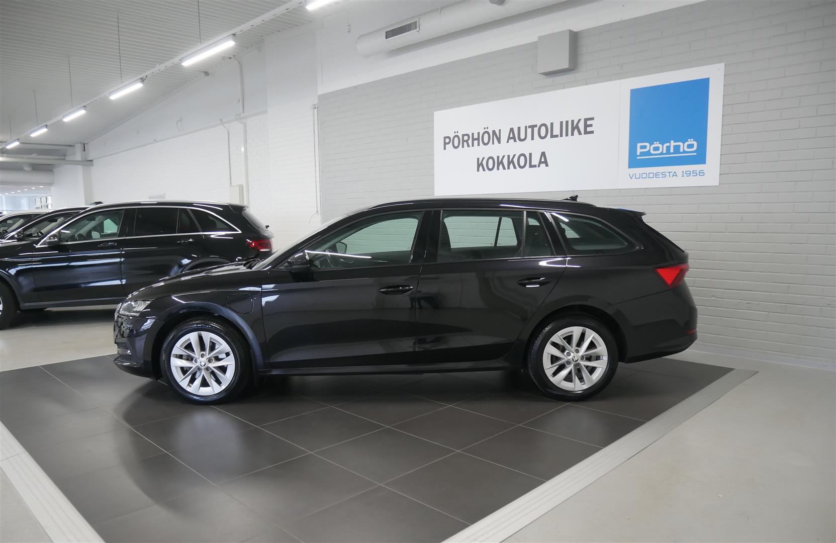 Skoda Octavia 2023, kuva 2/22