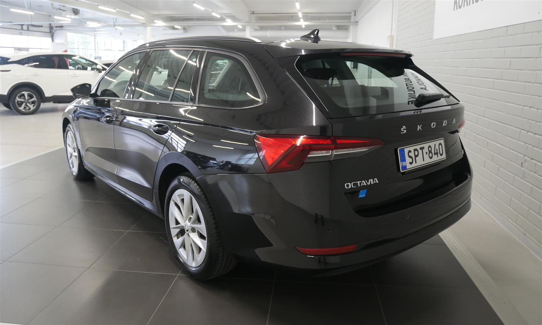 Skoda Octavia 2023, kuva 3/22