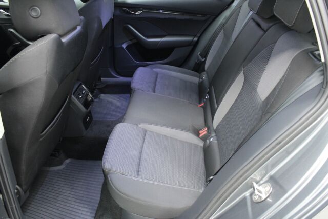 SKODA Octavia 2024 Combi 1.4 TSI PHEV Ambition iV DSG Autom.