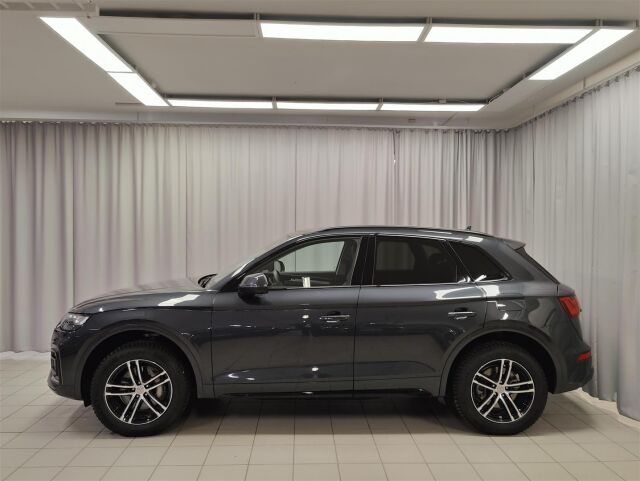 AUDI Q5 2024 50 TFSI e quattro Limited Plus  * VETOKOUKKU / ACC / P-kamera *