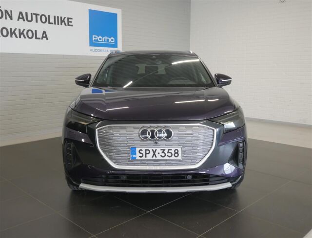 AUDI Q4 e-tron 2024 SUV 45 e-tron Land of quattro Plus / SoH 98% / Takuu!