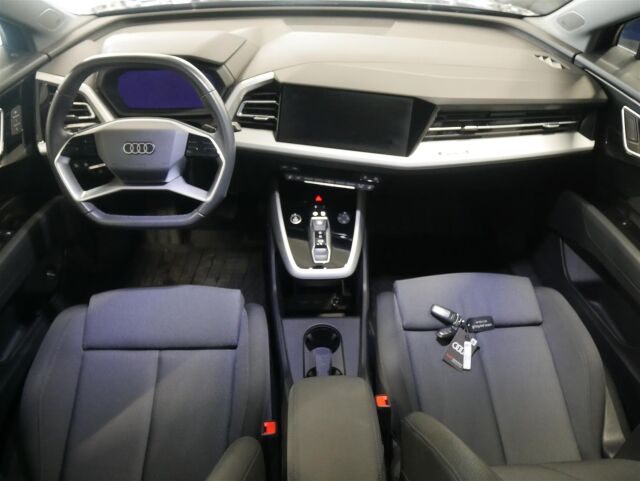 AUDI Q4 e-tron 2024 SUV 45 e-tron Land of quattro Plus / SoH 98% / Takuu!