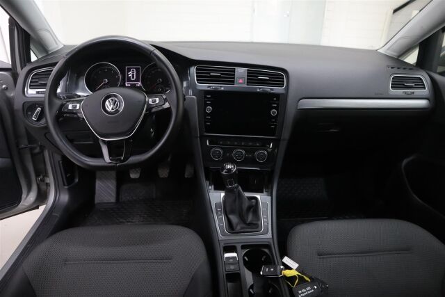 VOLKSWAGEN Golf 2020 Variant Comfortline Limited 1,5 TSI EVO 96 kW (130 hv) BLUEMOTION