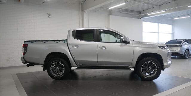 MITSUBISHI L200 2021 Double Cab 2,2 Di-D Intense AT 2-paikkainen