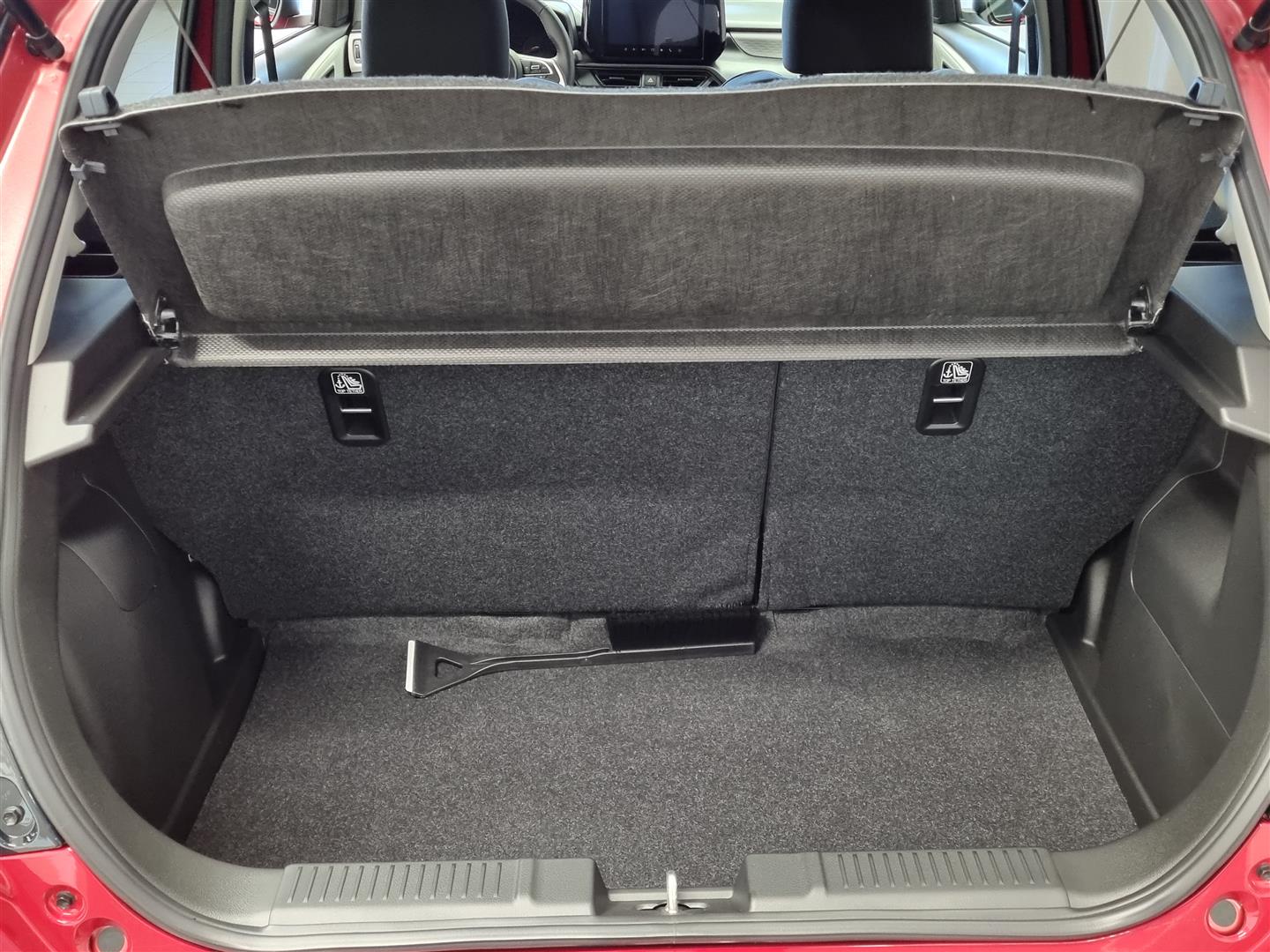 Suzuki Swift 1,2 12V HYBRID 4WD GL+ 5MT 2026, kuva 6/21