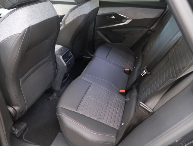 Peugeot 3008 2024 Allure Launch Edition Hybrid 136 e-DCS-Automaatti *Nopeaan toimitukseen