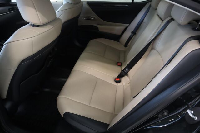 LEXUS ES 2020 300h Executive