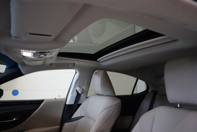 LEXUS ES 2020 300h Executive