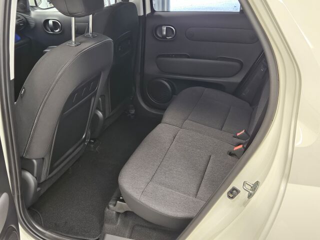 Hyundai INSTER 2026 49 kWh 115 hv In