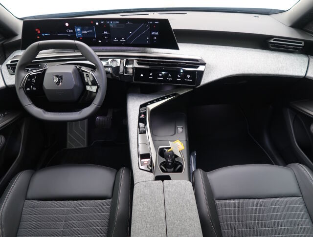 Peugeot E-3008 2025 Allure Business 73 kWh 210 Automaatti *Nopeaan toimitukseen