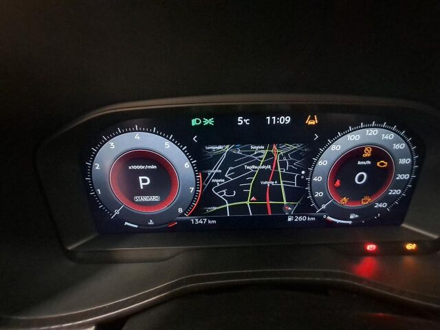 Nissan Juke 2024 DIG-T 114HP 7DCT N-Connecta + Navi MY24 SL, kaksilla renkailla ja lämpöpaketilla.