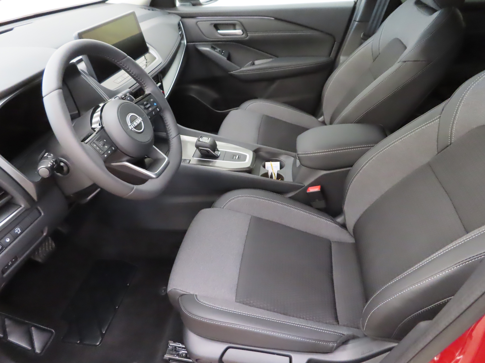 Nissan Qashqai 2026, photo 6/9