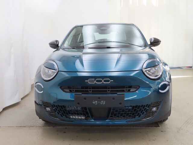 Fiat 600 2026 Hybrid 145 Automaatti Icon *Kahdet renkaat