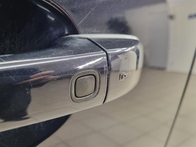 VOLVO V70 2015 D3 Classic Summum aut / ACC / Koukku / Keyless / Navi / Webasto /