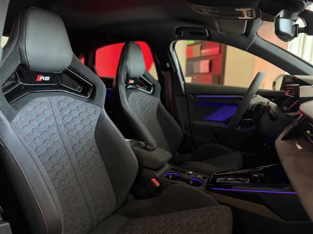 Audi RS 3 2026 Sedan: Uskomaton auto! Takuu viisi vuotta/100 000km.