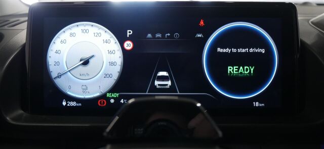 Hyundai INSTER 2026 49 kWh 115 hv Award Edition / 2 x renkaat / Huippuvarusteet!