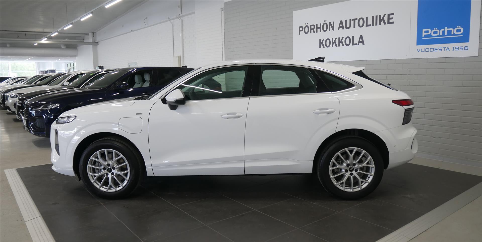 Audi Q3 Sportback e-hybrid 200 kW 2026, kuva 2/26