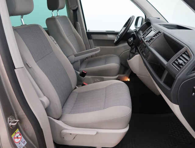 VOLKSWAGEN Caravelle 2019 Comfortline pitkä 2,0 TDI 146 kW 4Motion DSG. *TEHOKAS NELIVETO HIENOILLA VARUSTEILLA*