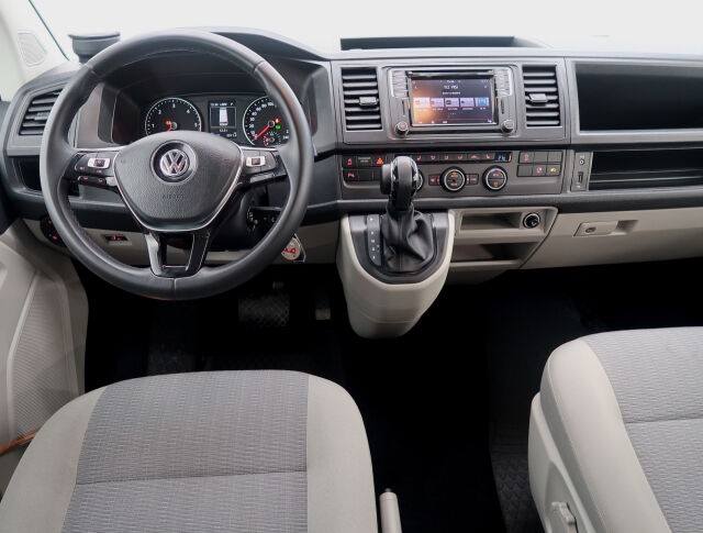 VOLKSWAGEN Caravelle 2019 Comfortline pitkä 2,0 TDI 146 kW 4Motion DSG. *TEHOKAS NELIVETO HIENOILLA VARUSTEILLA*